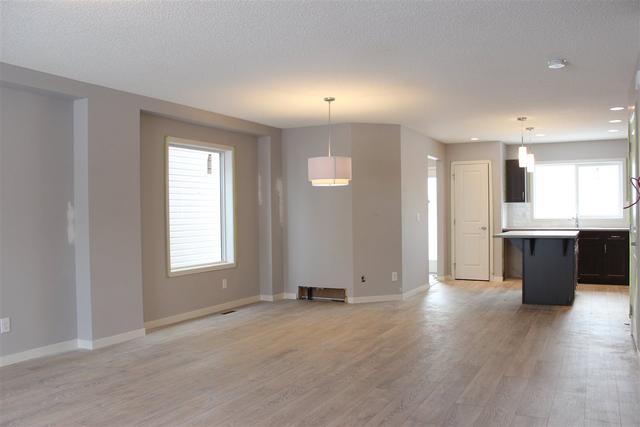 Photo of Listing #E4048390