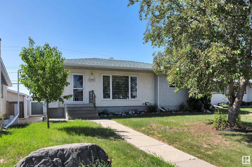 15911 110b Avenue Nw, Edmonton