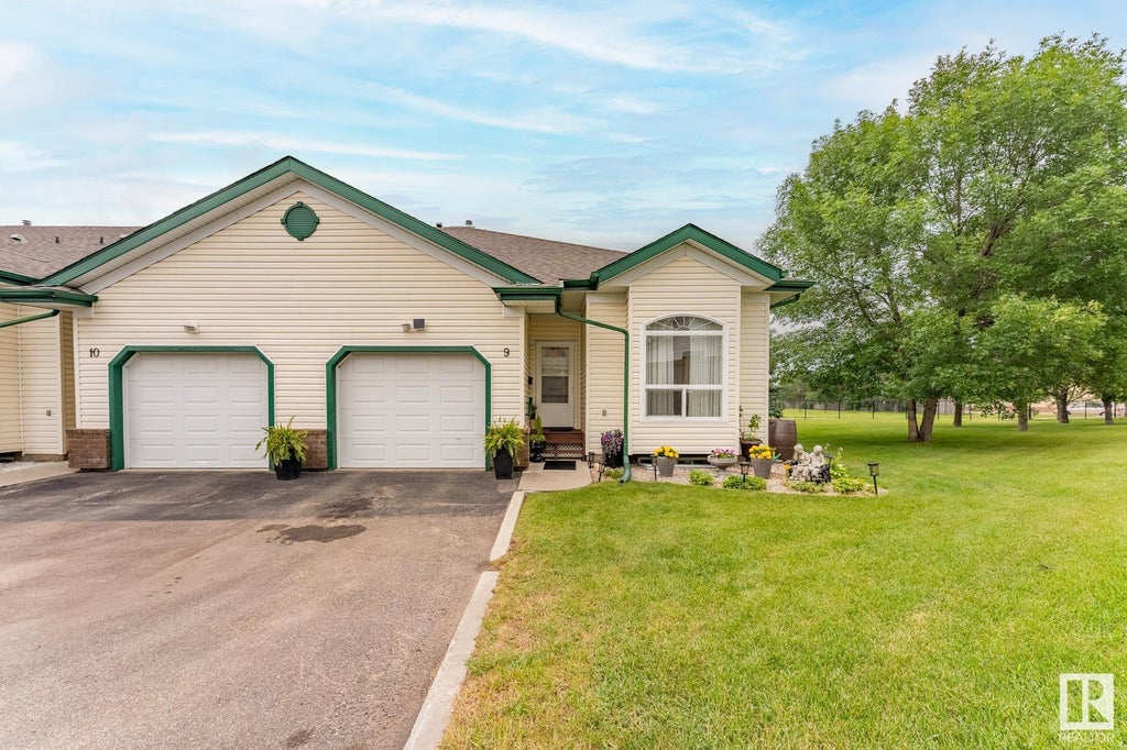 9 13615 34 Street Nw, Edmonton