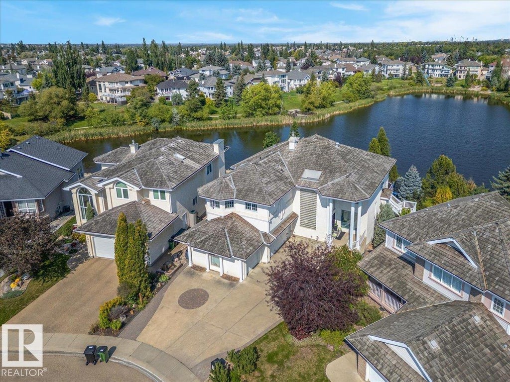 138 Twin Brooks Cove Nw, Edmonton