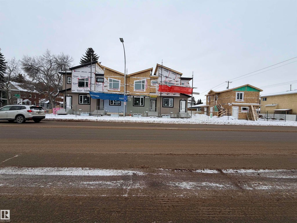 8822 8828 8822g Rowland Road Nw, Edmonton
